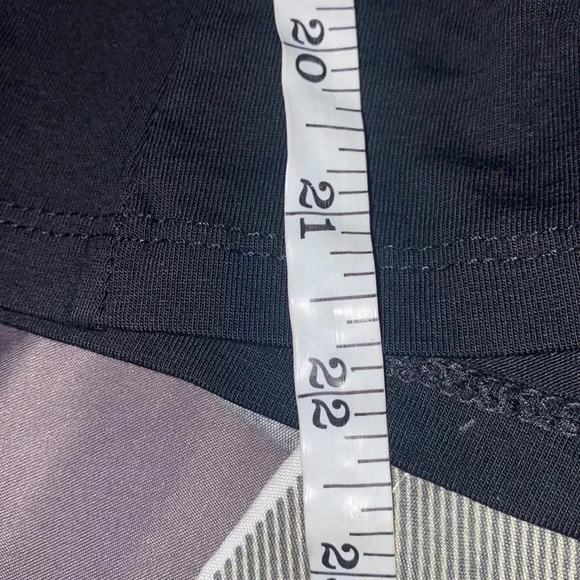 Tommy Hilfiger black sleeveless logo open back Tee Sz L - Picture 6 of 7